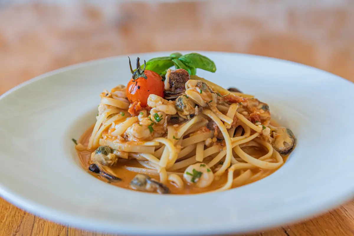 Linguini s plodovima mora